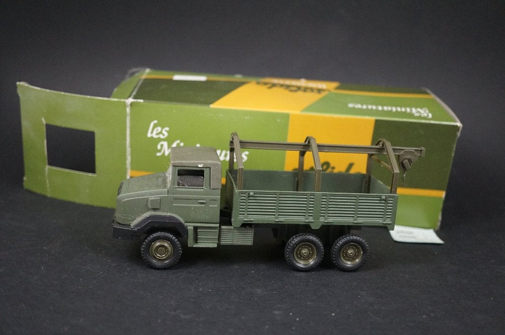 Solido Renault militaire vrachtwagen met takel - 1/50 - TOP, Hobby en Vrije tijd, Modelauto's | 1:50, Ophalen of Verzenden, Zo goed als nieuw