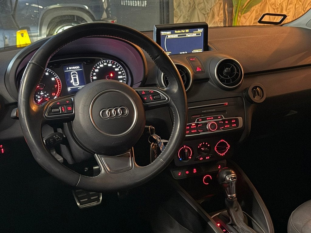 Audi A1 1.0 TFSI Pro Line|5-deurs|Dealer onderhouden|StoelVW, Auto's, 95 pk, Met garantie (alle), 4 stoelen, Bedrijf
