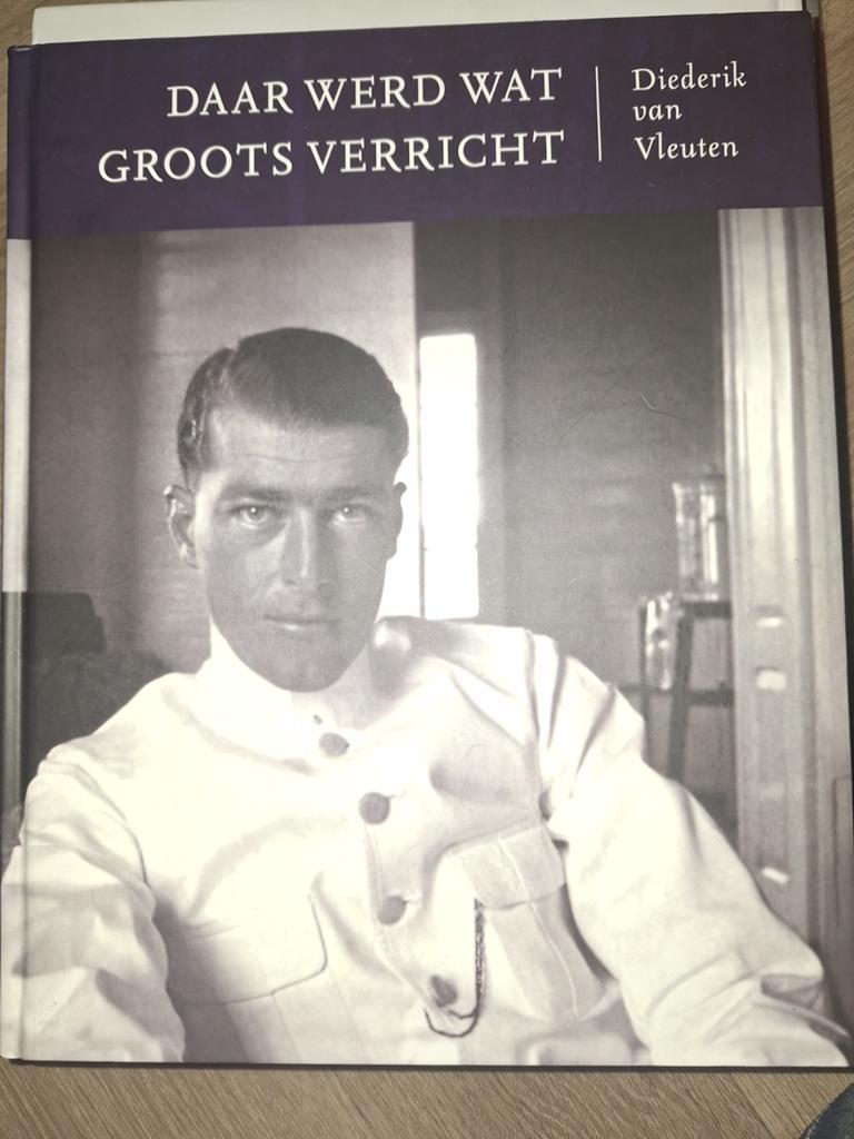 Diederik van Vleuten - Daar werd wat groots verricht, Boeken, Verzenden, Zo goed als nieuw, Diederik van Vleuten
