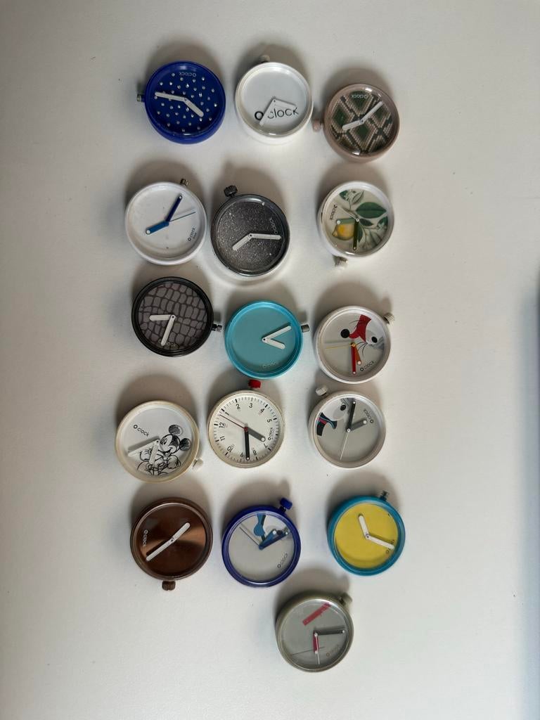 O clock horloges diverse kleuren maat S, Overige merken, Kunststof, Polshorloge, Ophalen of Verzenden