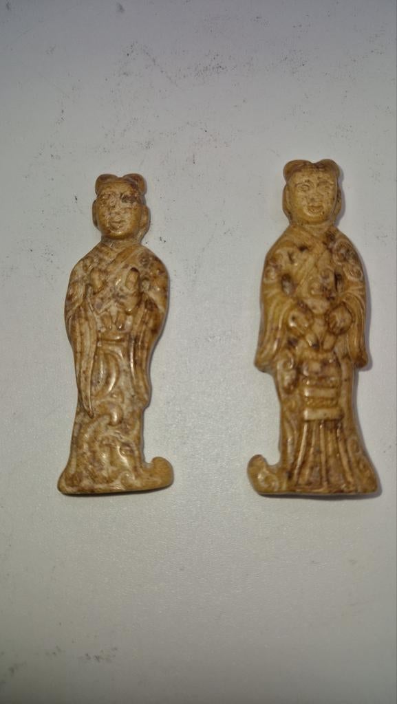 Twee speksteen amuletten, Oosters handwerk, Antiek en Kunst, Ophalen of Verzenden