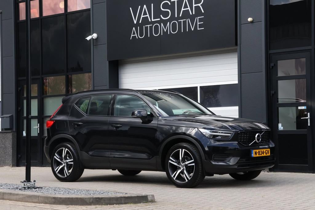 Volvo XC40 1.5 T3 R-Design|LED|STOEL-STUUR VERWARMING!|BTW, Gebruikt, Euro 6, Leder en Stof, Origineel Nederlands