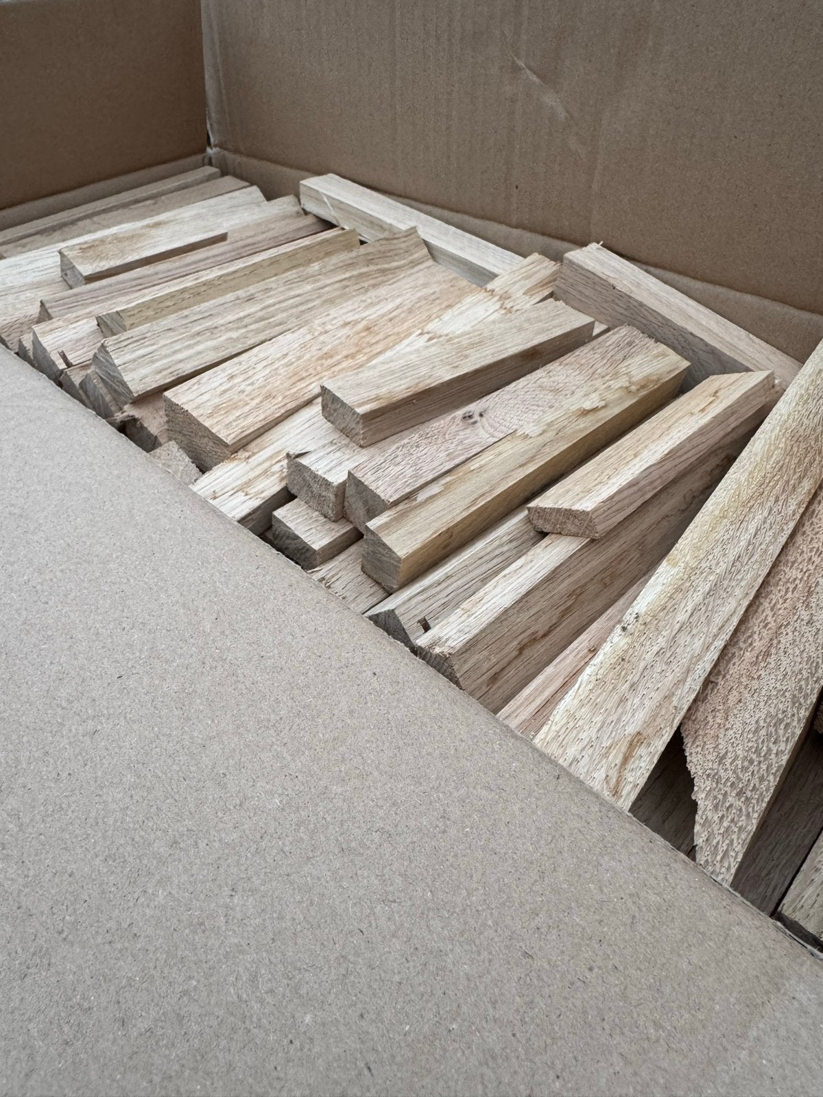 Gedroogd eikenhout - Ideaal voor diverse projecten, Gebruikt, Minder dan 25 mm, Verzenden, Eiken