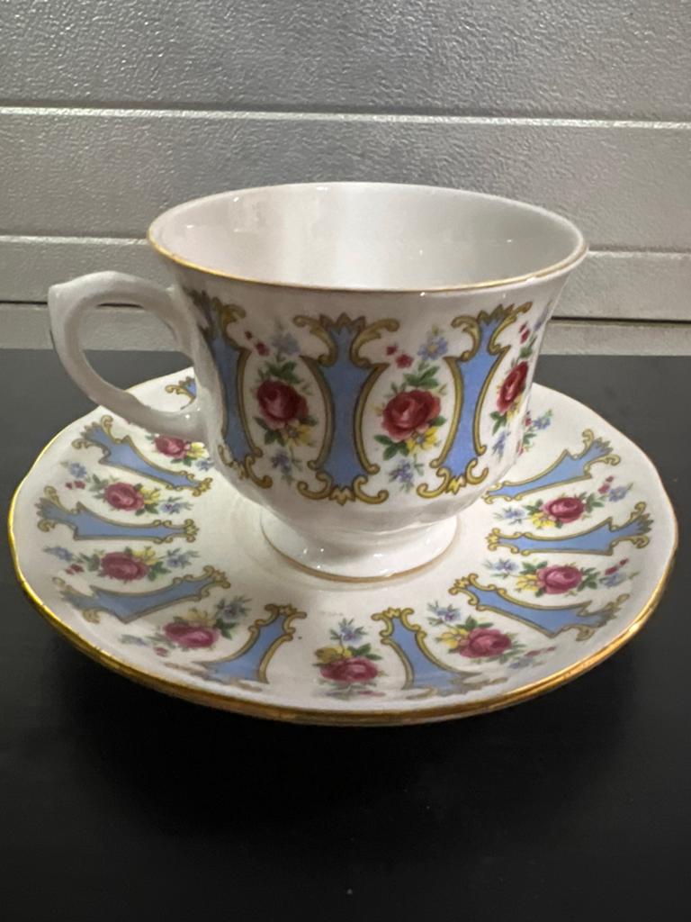 Queen Anne Bone China Kop en Schotel - Made in England, Ophalen