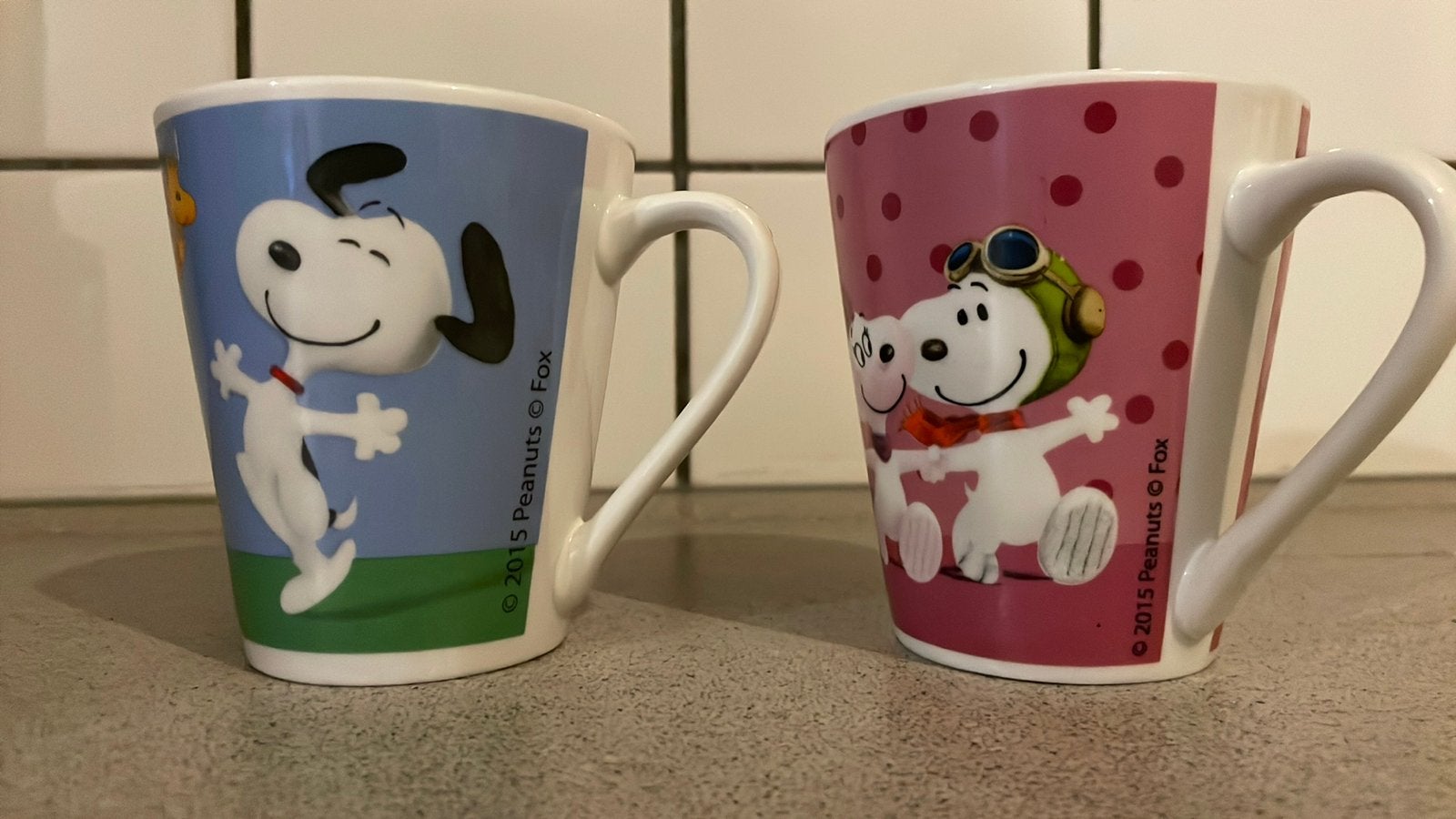 2 Snoopy peanuts mokken mok 2015 Fox, Ophalen of Verzenden, Zo goed als nieuw