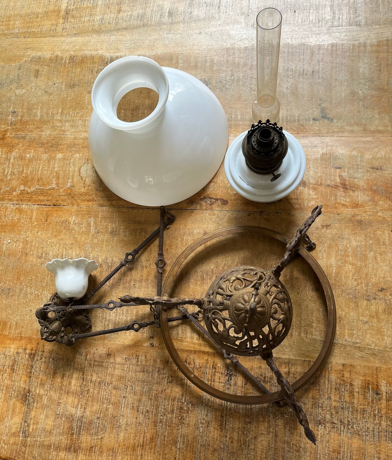 Antieke olielamp onderdelen - messing en glas, Ophalen