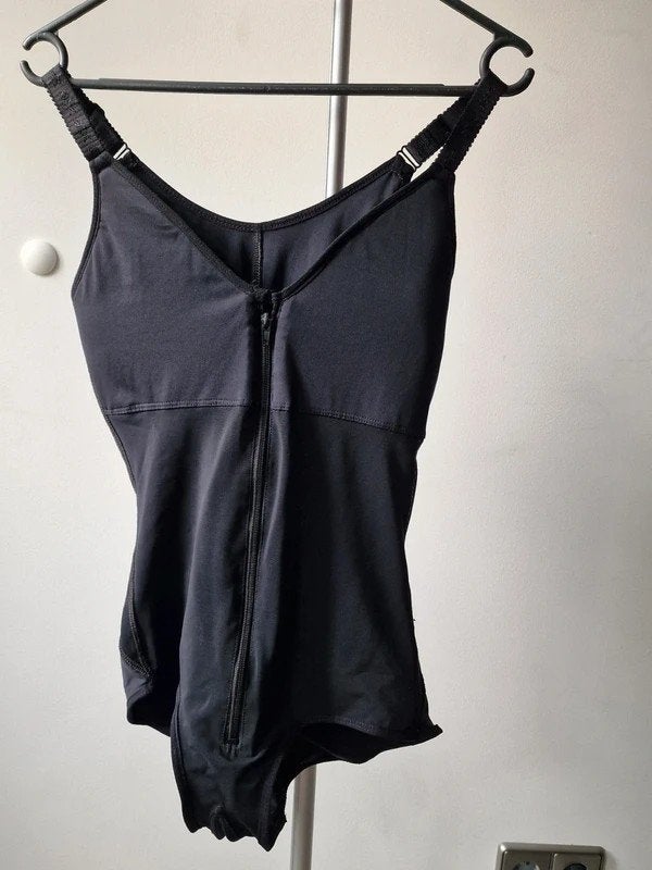 Zwarte corrigerende body shapewear met rits – ca. maat S/M, Ophalen of Verzenden, Zwart, Body of Korset