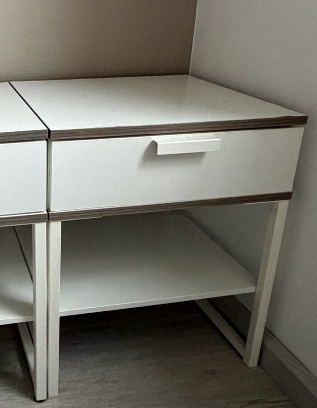 IKEA Trysil Nachtkastje, Huis en Inrichting, Ophalen, Gebruikt, 45 tot 65 cm, Minder dan 55 cm