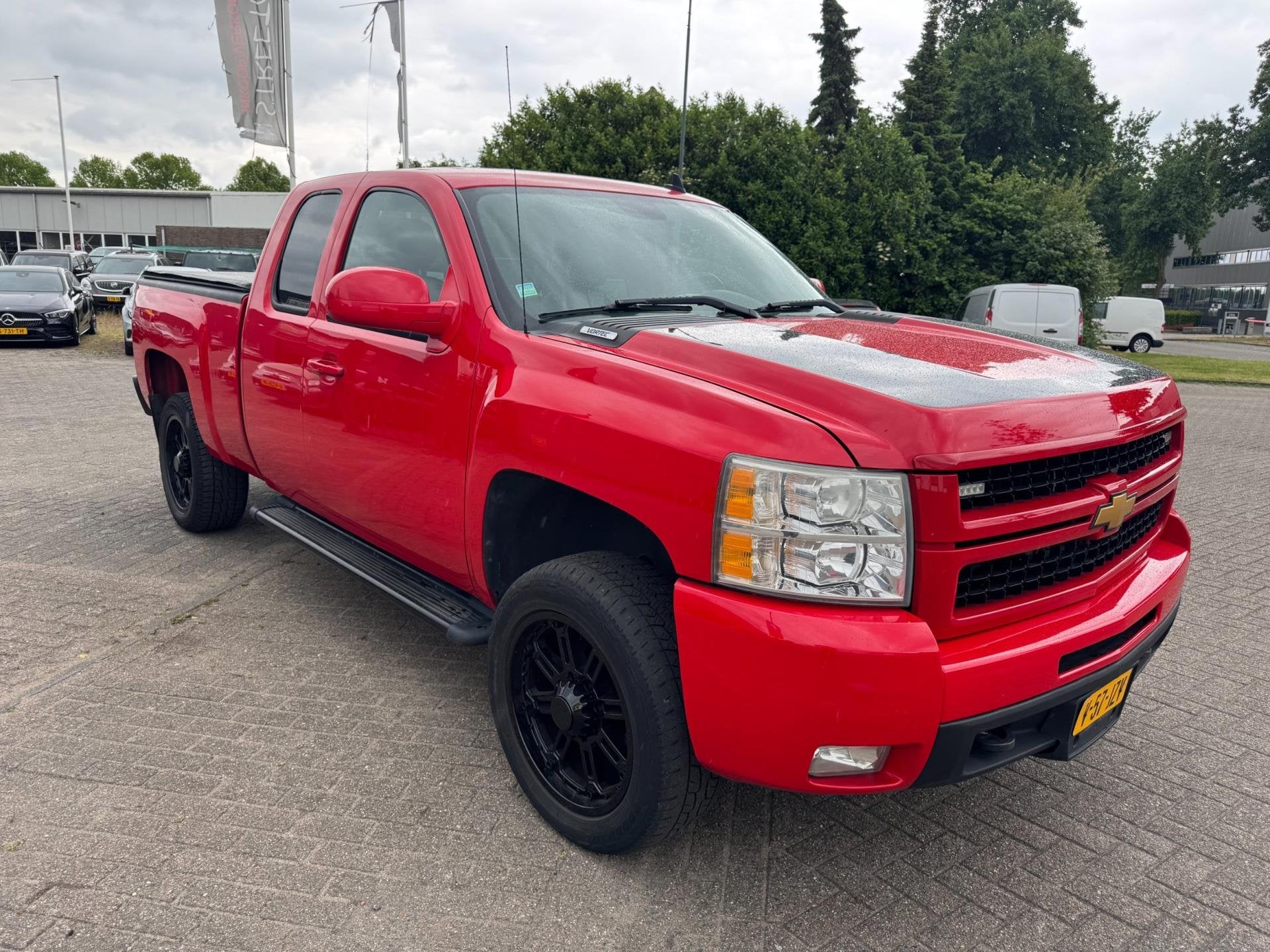 Chevrolet SILVERADO 2500 HD 6.0 V8 300L LPG 7t MTM Sleep, Automaat, Gebruikt, 8 cilinders, 2976 kg