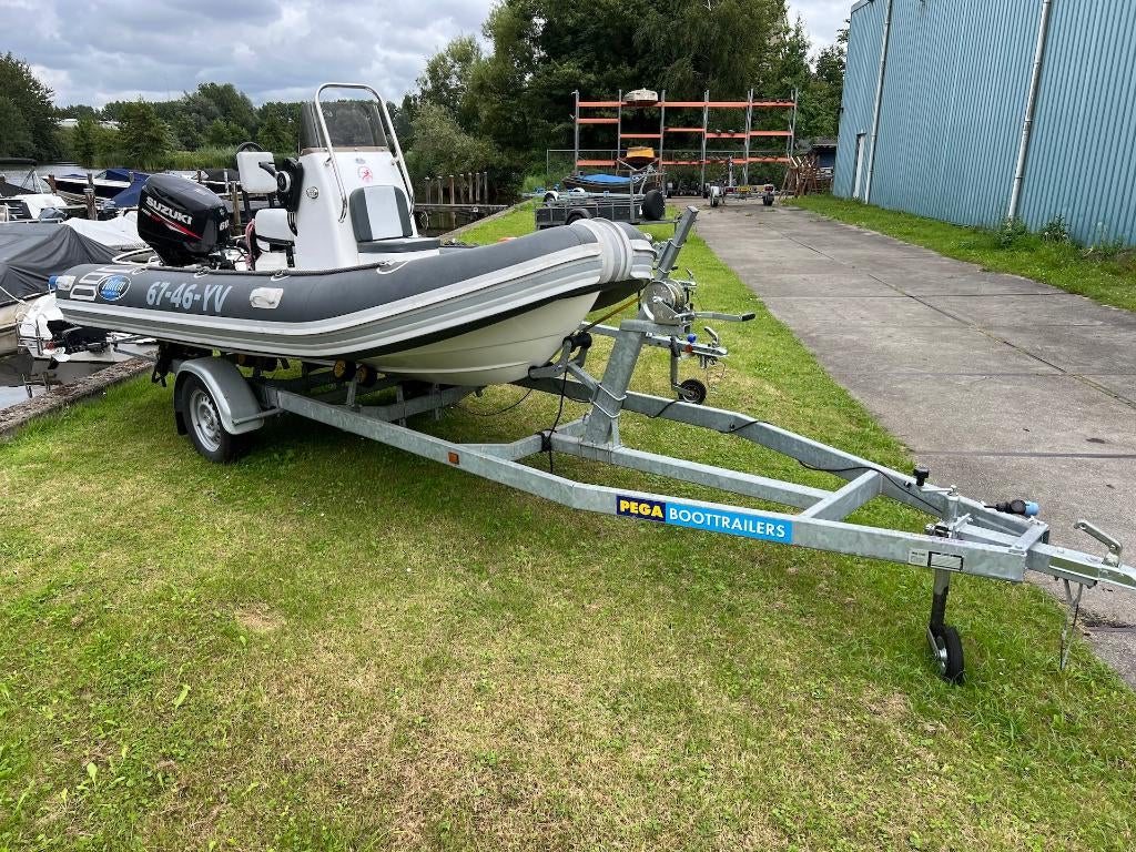 Falcon Rib + Suzuki DF60 + Pega Trailer, Ophalen, Zo goed als nieuw, Benzine, Falcon