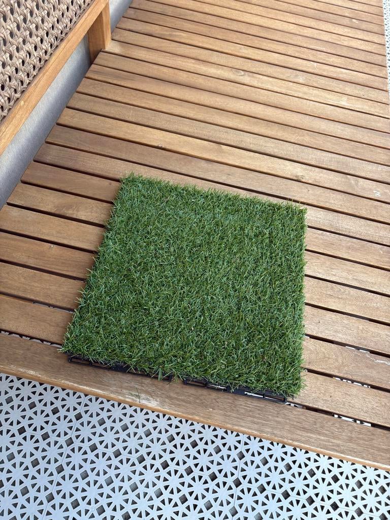 Ikea Runnen kunstgras tegels - 18 stuks of 30x30cm, Tuin en Terras, Ophalen of Verzenden, Gebruikt, Minder dan 10 m², Kunstgras