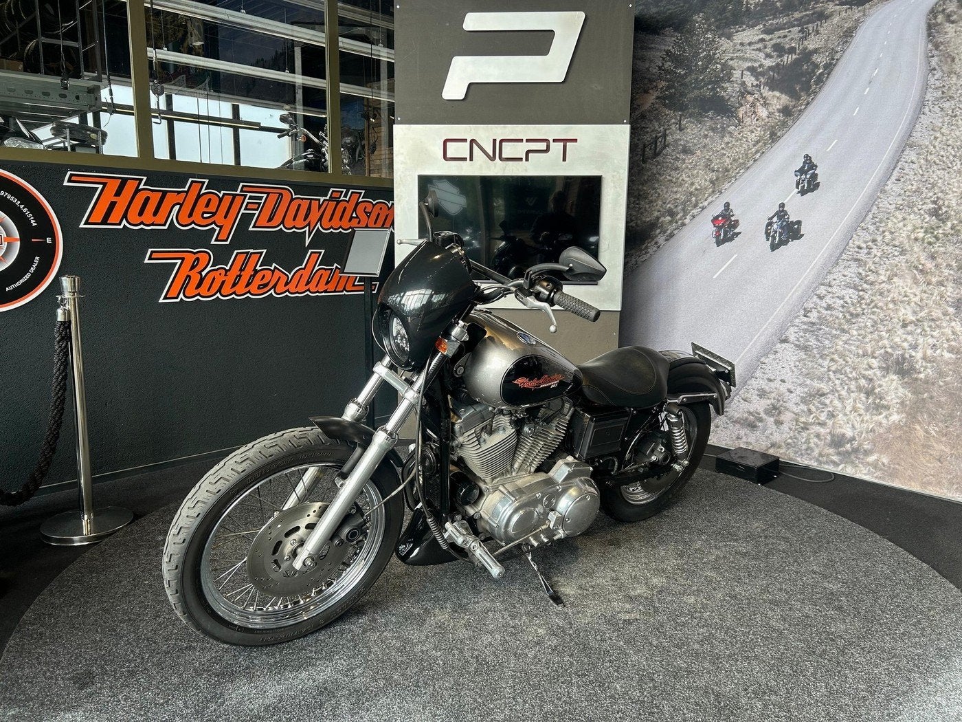 Harley-Davidson XLH 883 SPORTSTER HUGGER (bj 1996), Motoren, Laan van Vredenoord 33
2289 DA  RIJSWIJK, NL, Overig, Sales@harleydavidsonrotterdam.nl