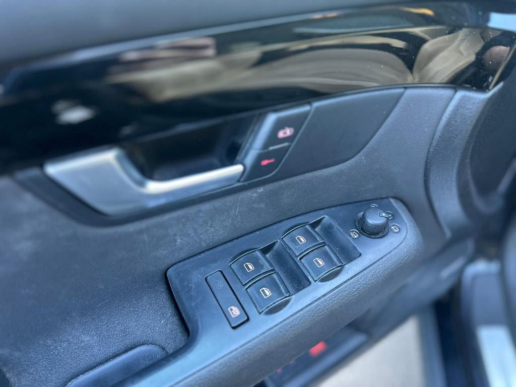 Seat Exeo ST 2.0 TSI Sport | Automaat | Schuifdak | Navi | C, Auto's, Seat, Euro 5, 1490 kg, Gebruikt, 4 cilinders
