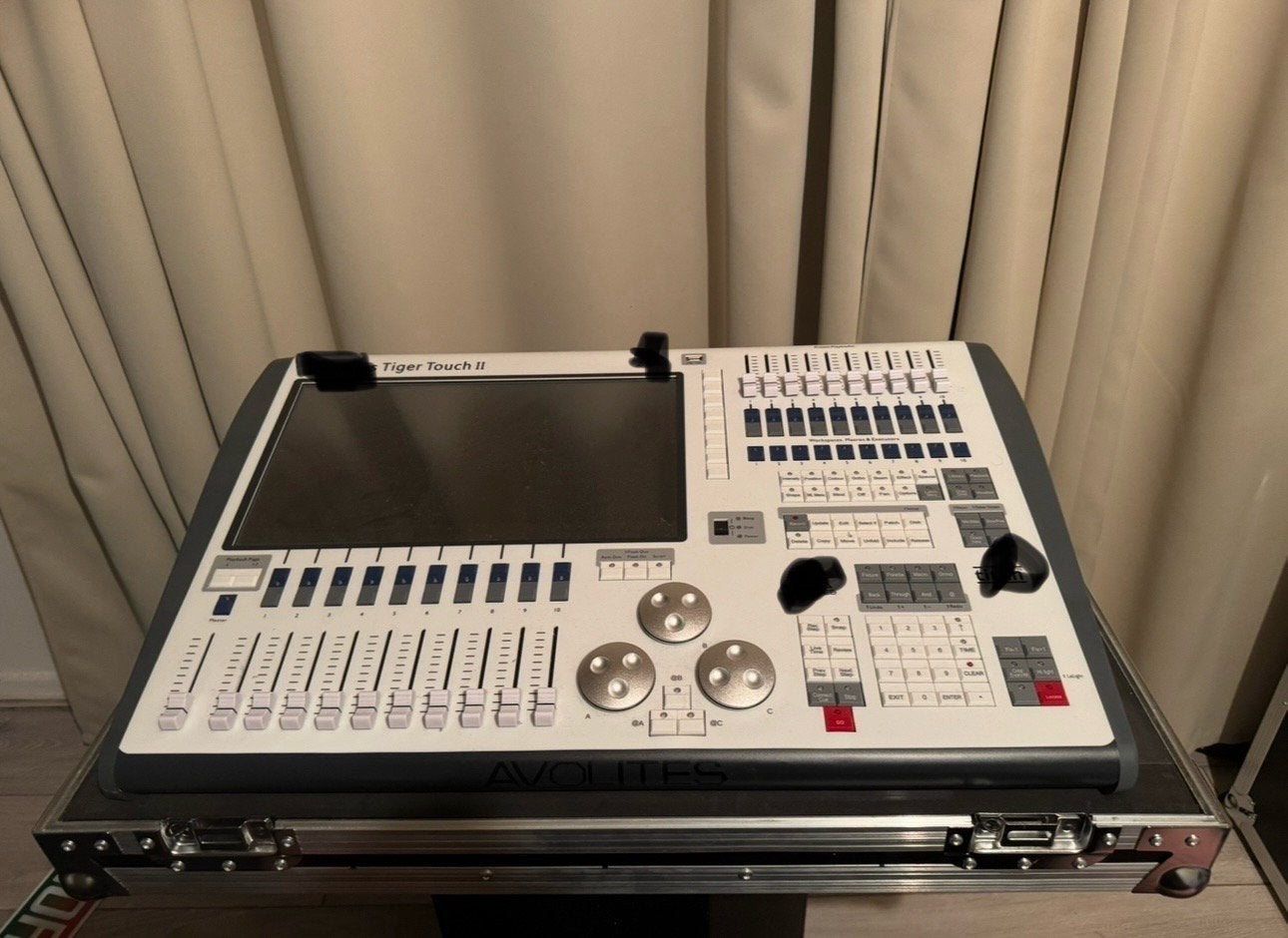 Te koop tiger touch 2 (copy) met flightcase, Ophalen, Zo goed als nieuw, Licht