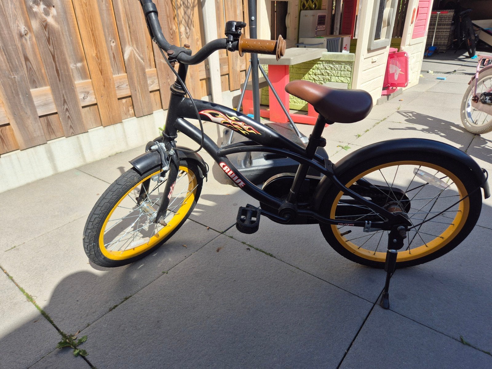 Kinderfiets (met zijwieltjes), Ophalen, Terugtraprem, Zijwieltjes, Onbekend
