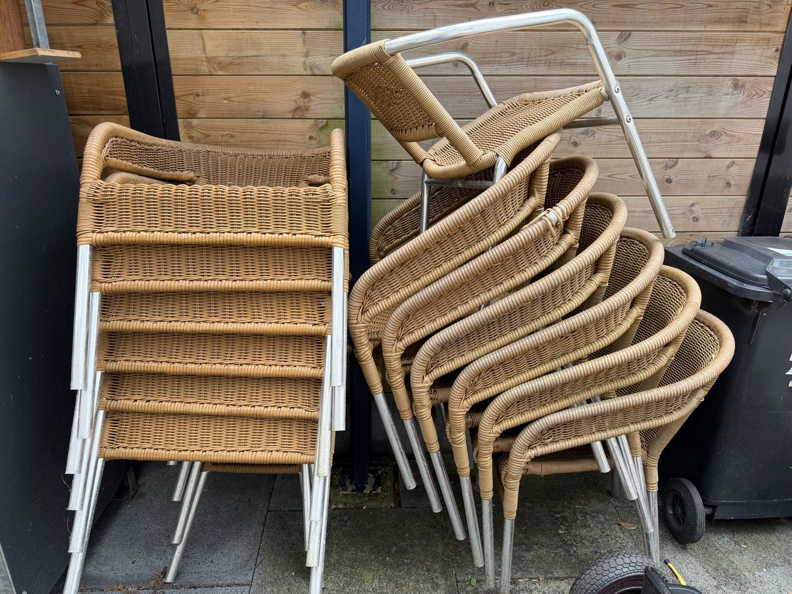 Bolero terrastoelen rotan/wicker - 16 stuks cafe stoelen., Tuin en Terras, Tuinstoelen, Zo goed als nieuw, Rotan, Stapelbaar, Ophalen