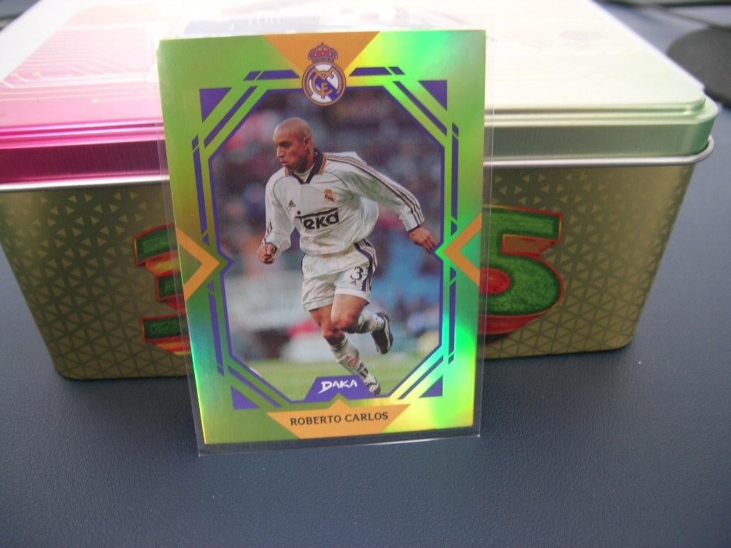 125/199 Roberto Carlos Real Madrid 2025-26 DAKA, Ophalen of Verzenden, Zo goed als nieuw, Buitenlandse clubs, Spelerskaart