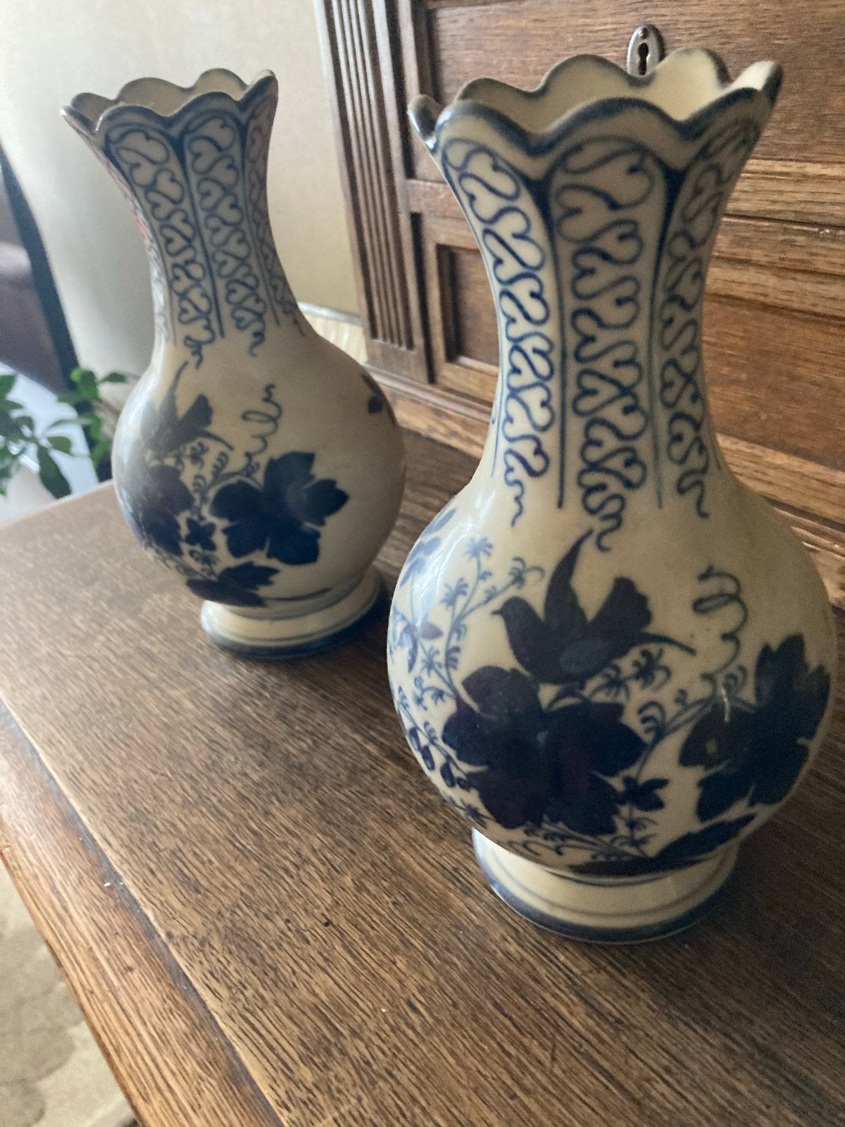 Set van 2 antieke blauw-witte vazen met vogel- en bloemmotie, Ophalen of Verzenden