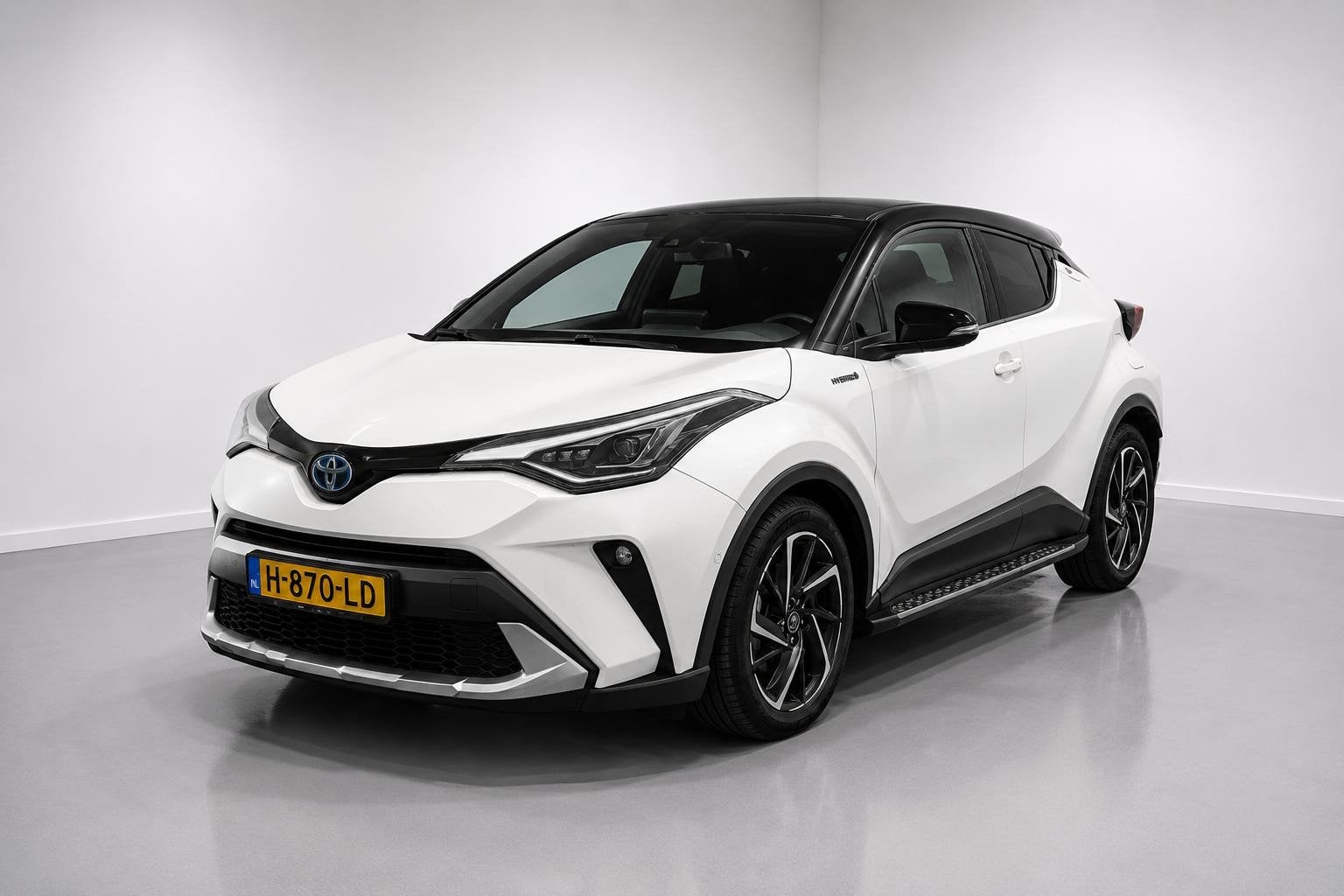 Toyota C-HR 2.0 Hybrid SPORT |Side skirts|Sportstoelen|Parel, Stof, Euro 6, 4 cilinders, Met garantie (alle)