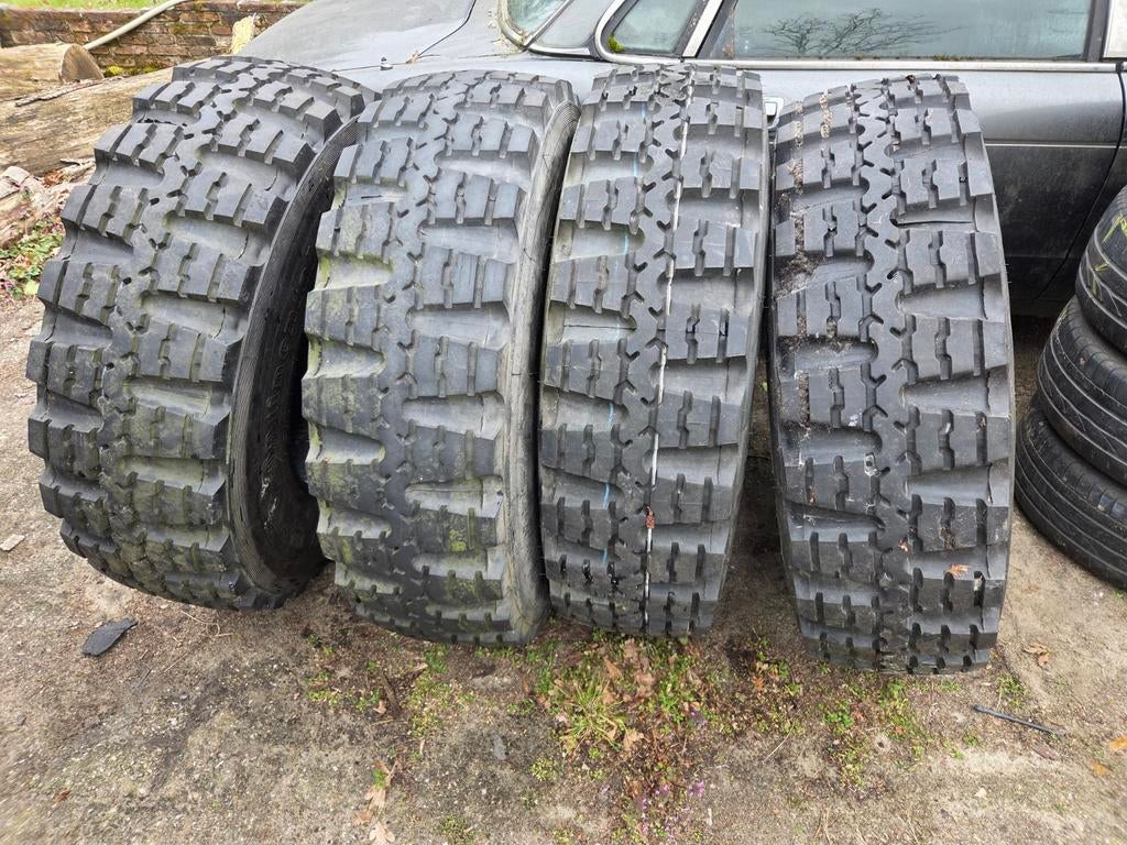 Vrachtwagen banden 20 inch, Ophalen