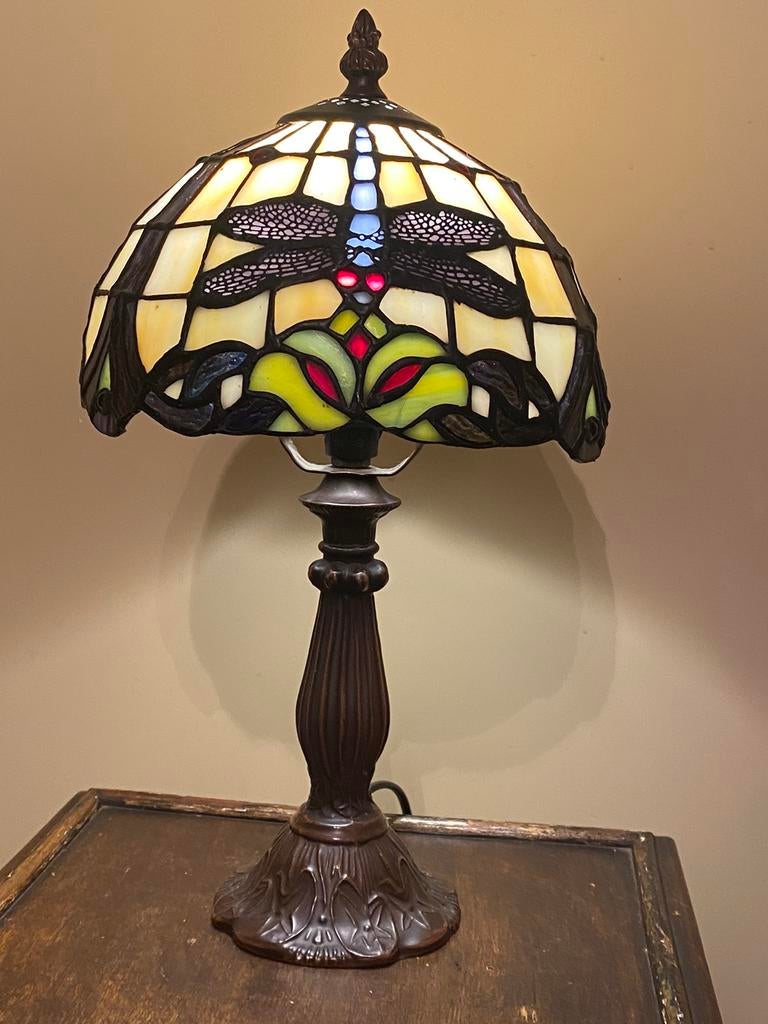 Tafellamp in Tiffany stijl, Huis en Inrichting, Lampen | Tafellampen, Ophalen of Verzenden, Zo goed als nieuw, Minder dan 50 cm