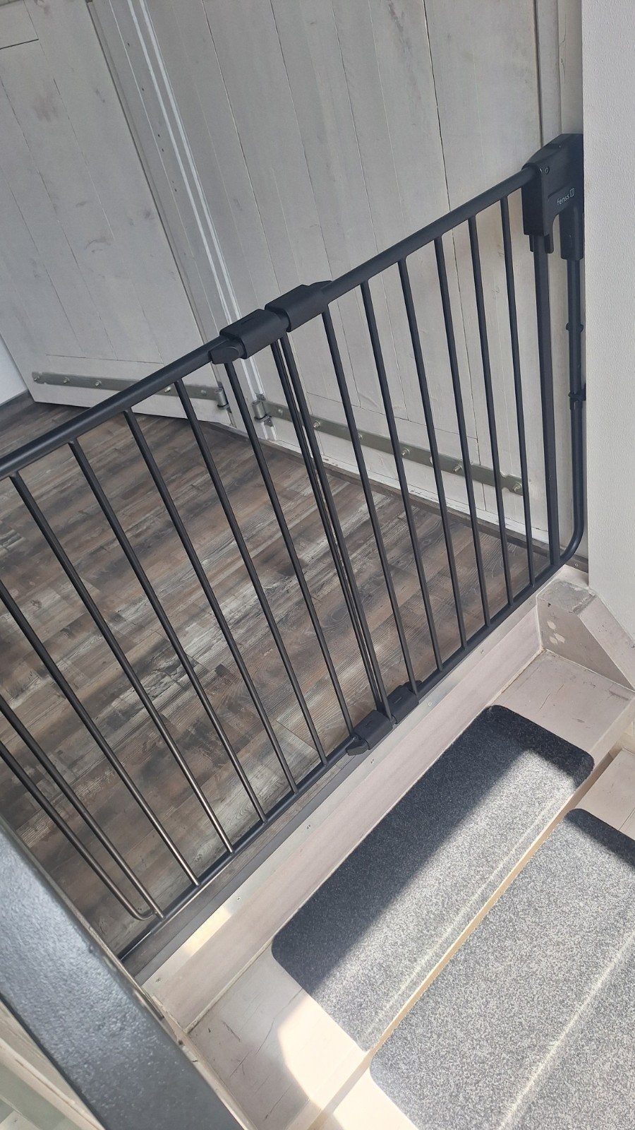 Fenss Safetydoor Traphek Mat Zwart Metaal 75.5-116 cm, Ophalen of Verzenden, Metaal of IJzer, 115 cm of meer