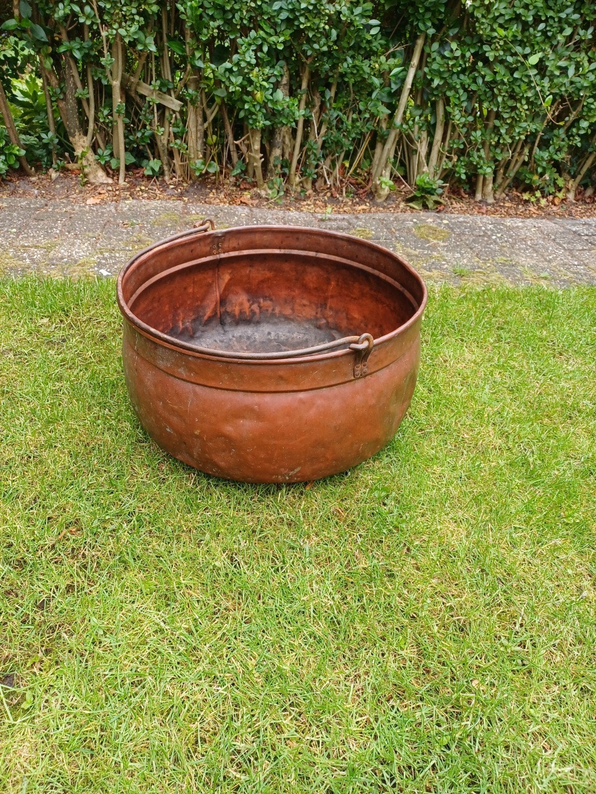 Grote antieke koperen ketel, Ophalen, Gebruikt