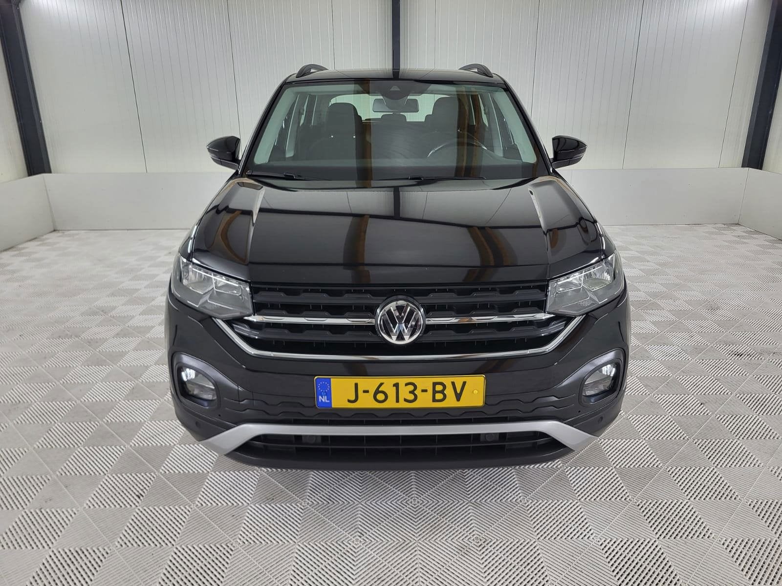 Volkswagen T-Cross 1.0 TSI Life Business, Voorwielaandrijving, 95 pk, 620 kg, Zwart