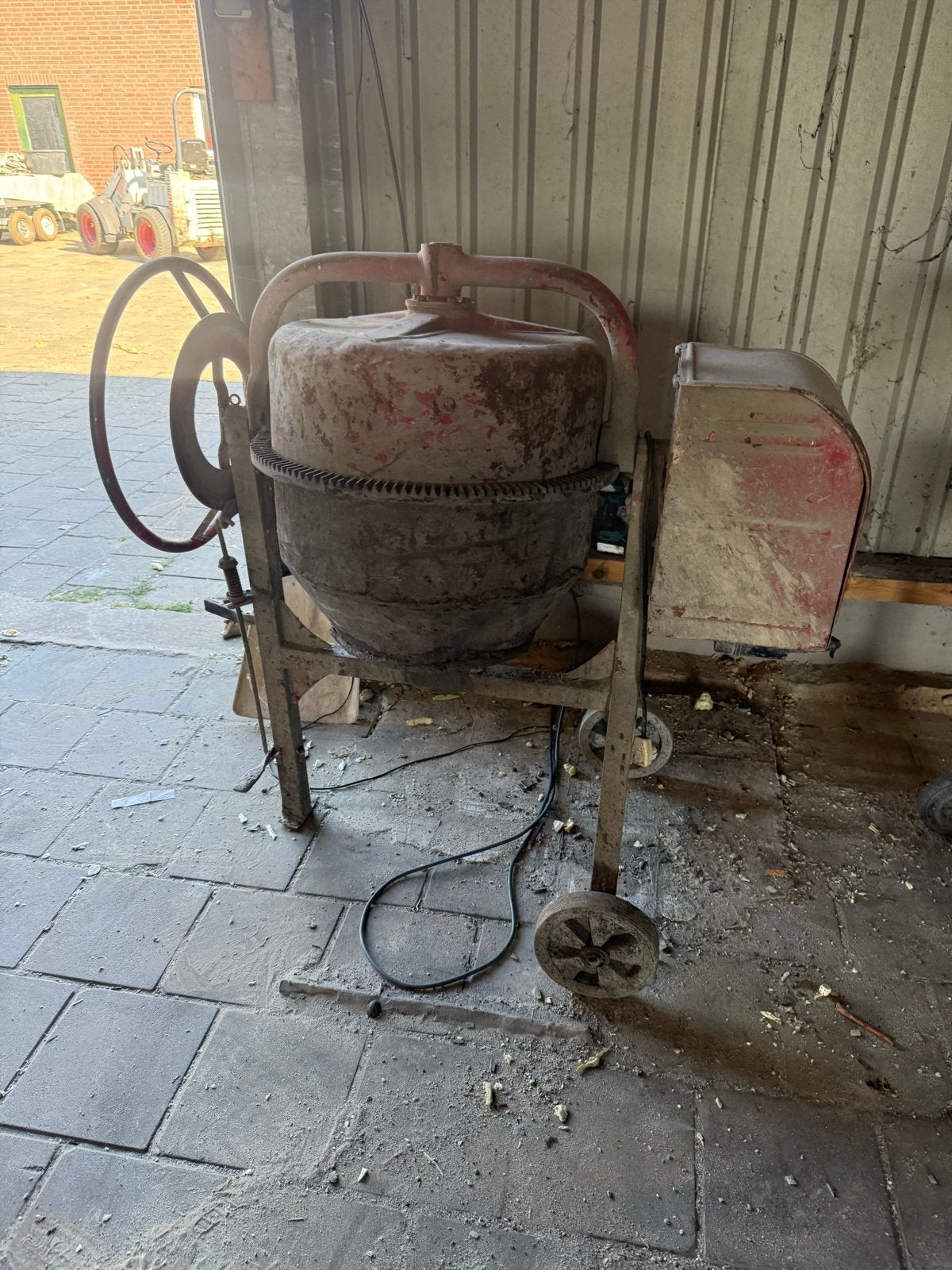 Gebruikte betonmolen - Ideaal voor kleine klussen, Ophalen, Gebruikt