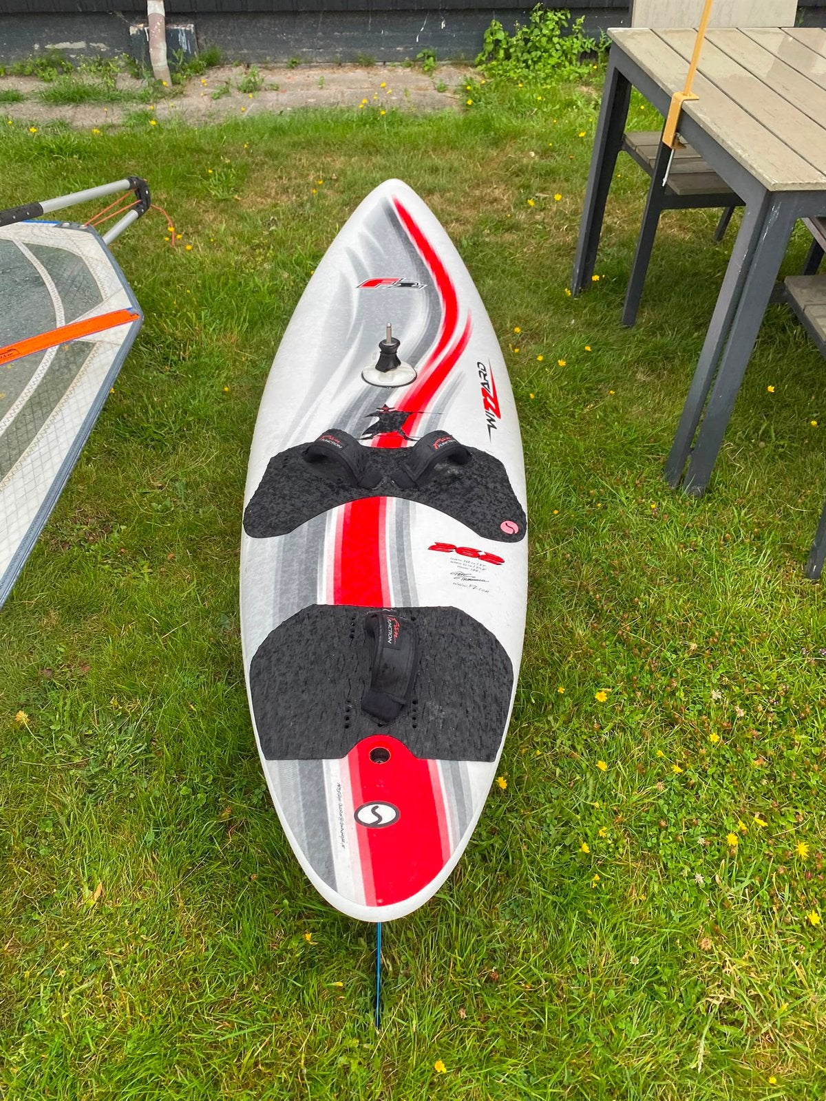 Zeilsurfplank, Ophalen, Zo goed als nieuw, Zeil