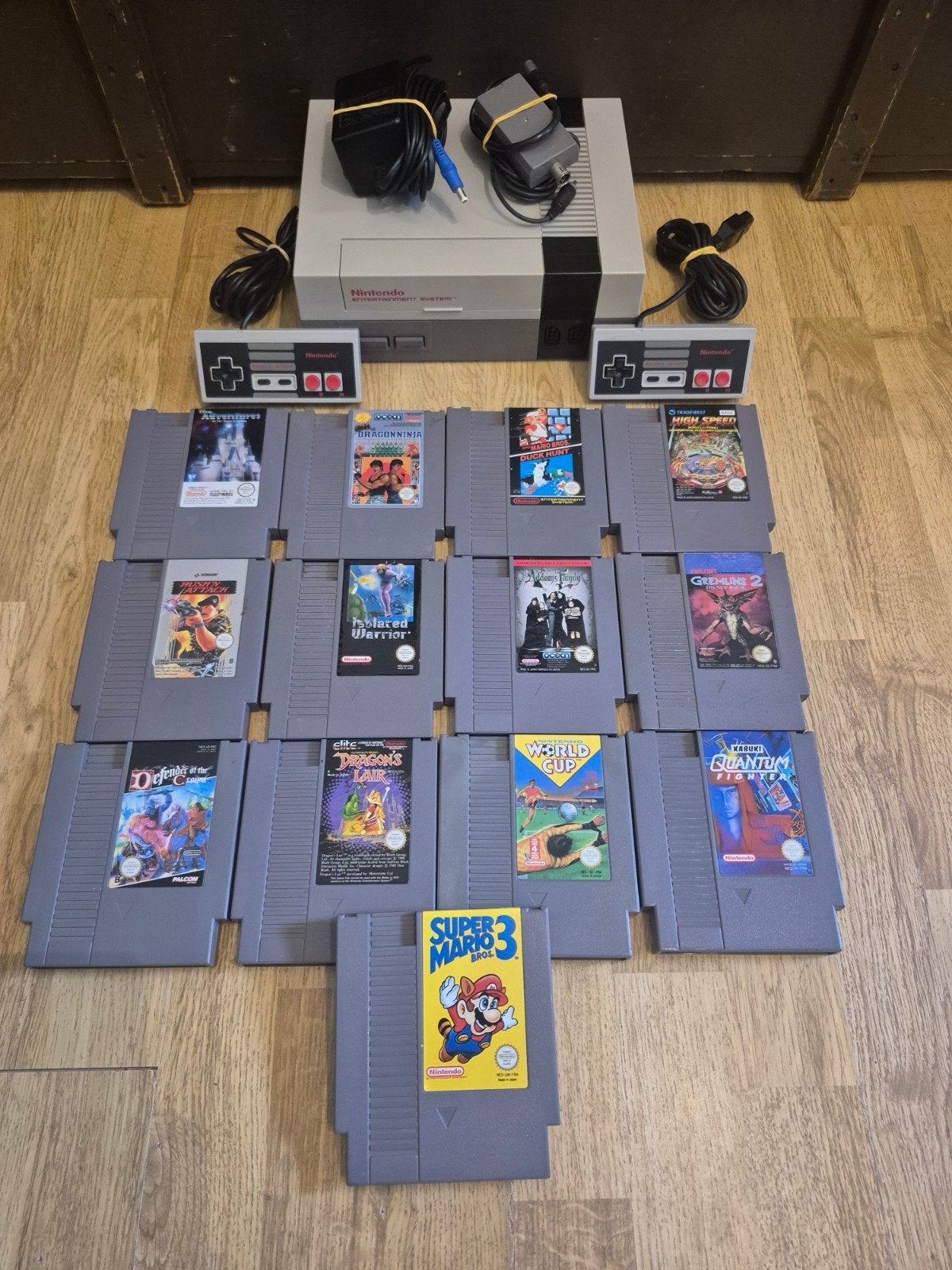 Nintendo met heel veel games, Spelcomputers en Games, Spelcomputers | Nintendo NES, Ophalen of Verzenden, Gebruikt, Met 2 controllers