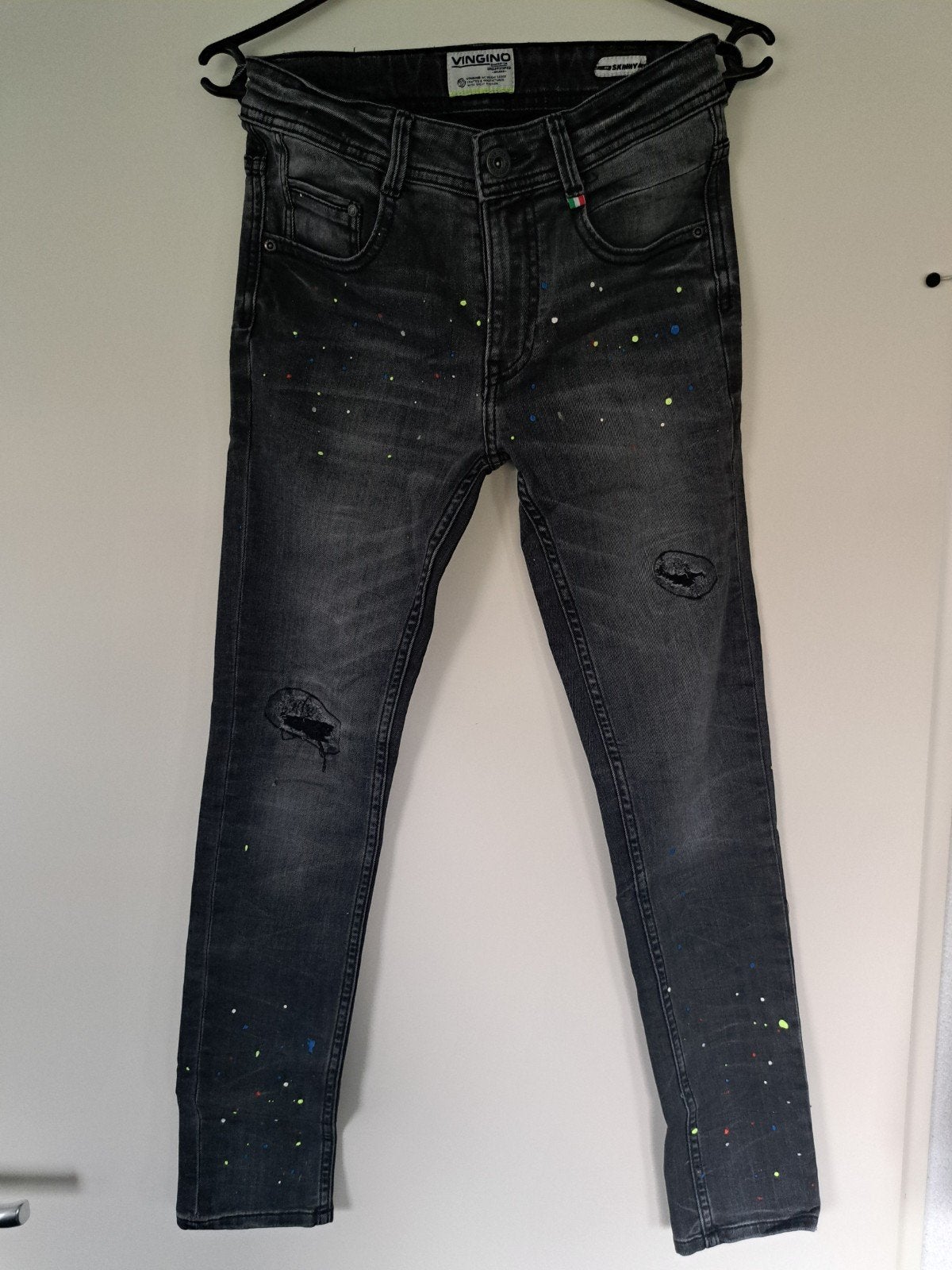 Vingino skinny jeans maat 13 met verfspatten, Ophalen of Verzenden, Gebruikt, Vingino, Jongen of Meisje