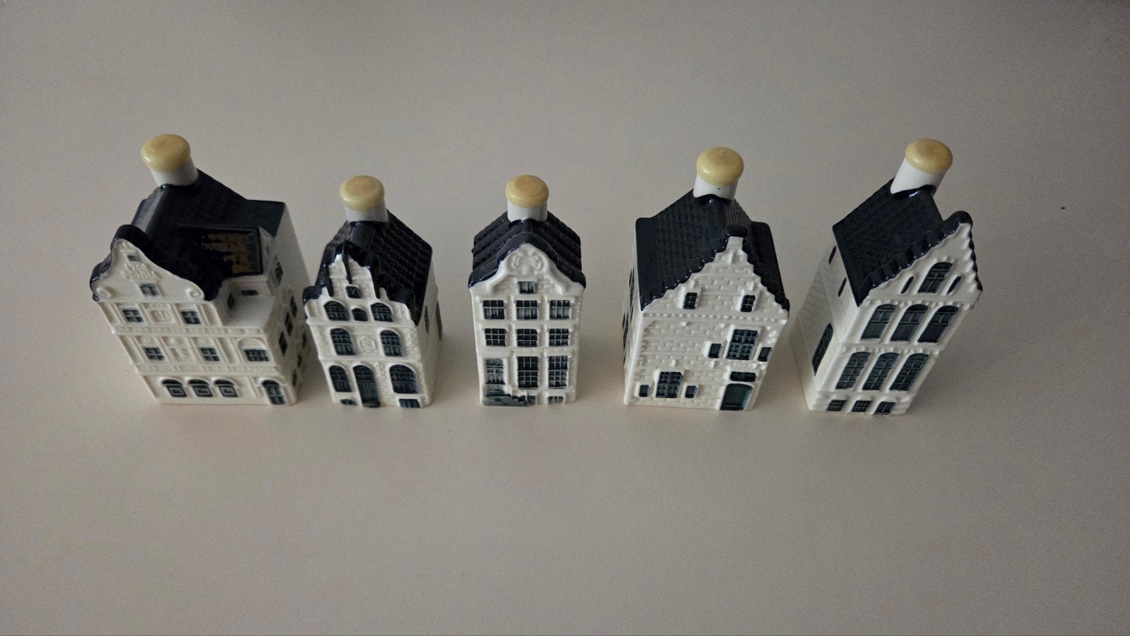 KLM Delfts Blauw Huisjes - Set van 5, Verzamelen, Overige Verzamelen, Nieuw, Ophalen of Verzenden