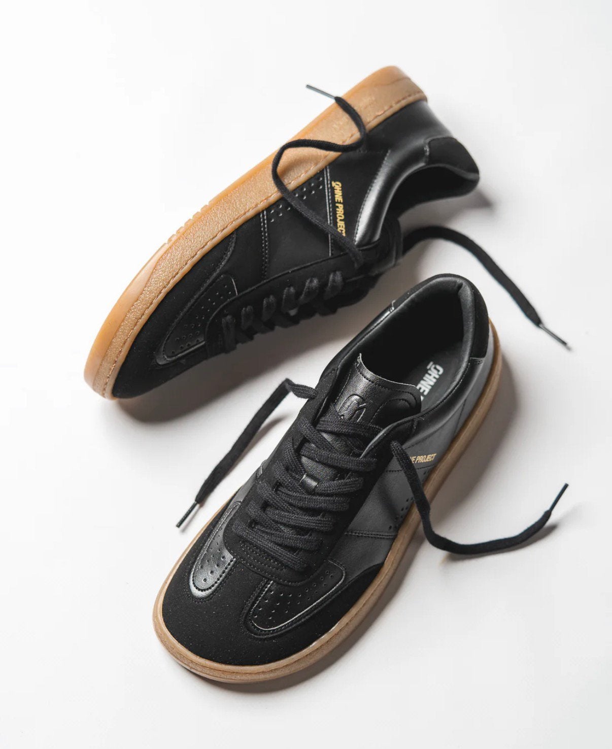 Barefoot leather&suede.sneakers. Spain brand Ohne project, Zwart, Ophalen of Verzenden, Sneakers of Gympen, Zo goed als nieuw