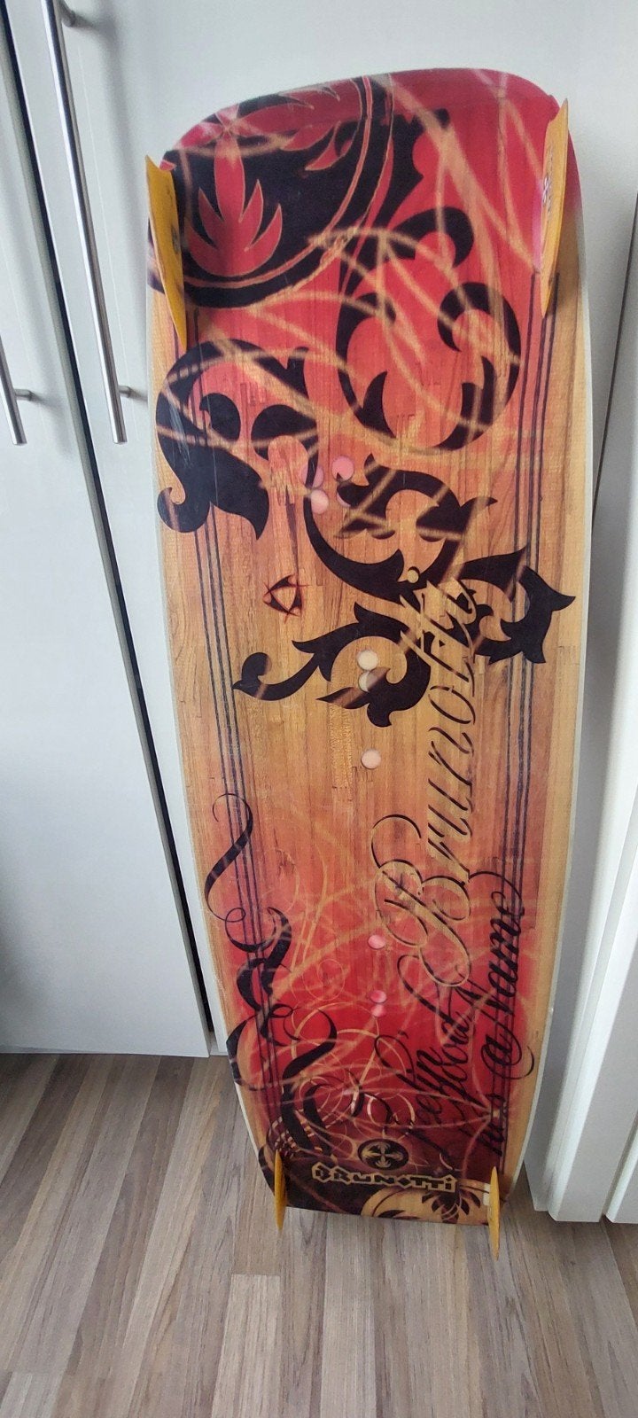 Brunotti Pro X Twin Tip Kiteboard 128cm x 38 cm, Watersport en Boten, Kitesurfen, Gebruikt, Twintip, Kiteboard, Ophalen of Verzenden