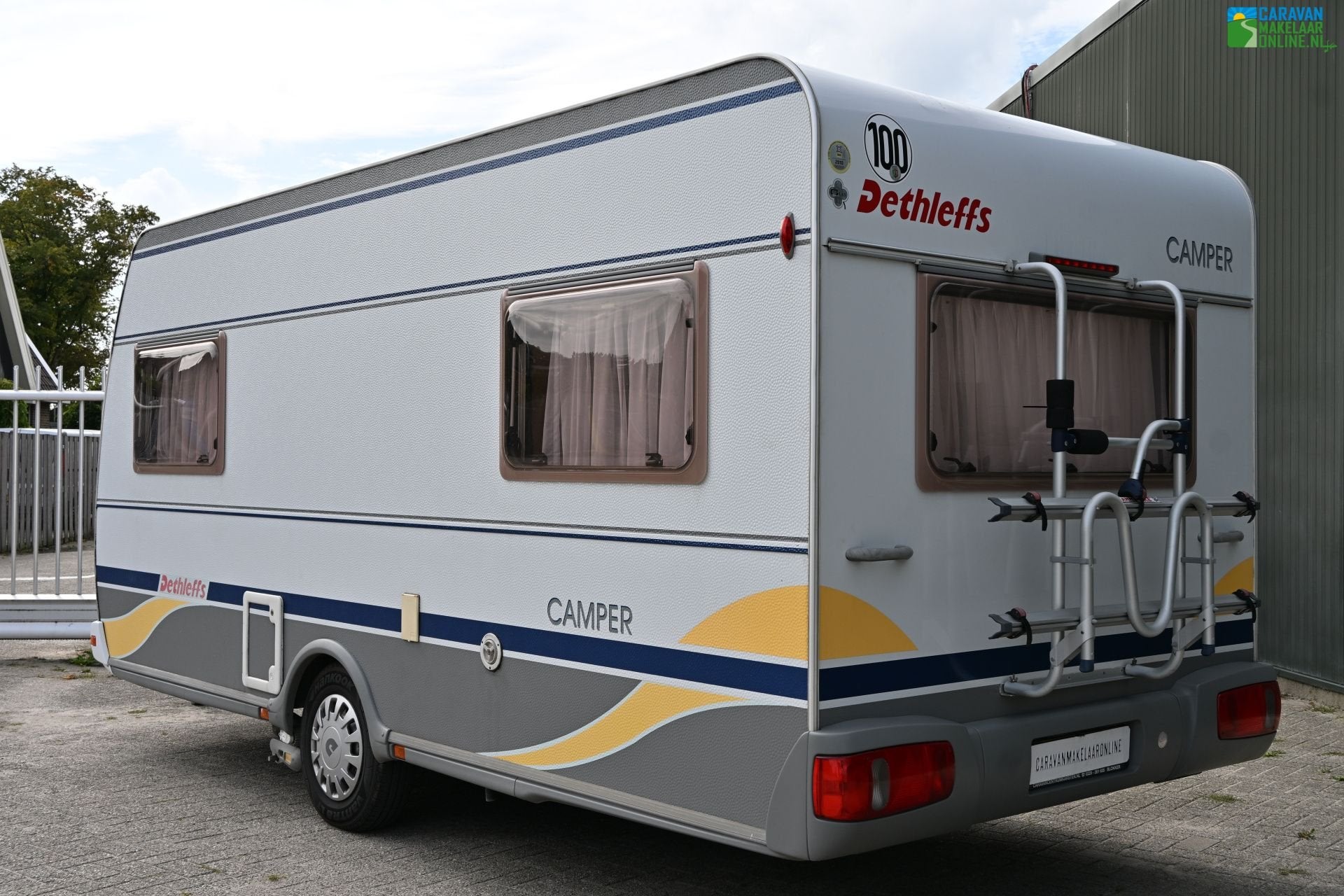 Foto 3 van Dethleffs Camper 460 DB Voortent 2x Zakluifel Mover Fietsend