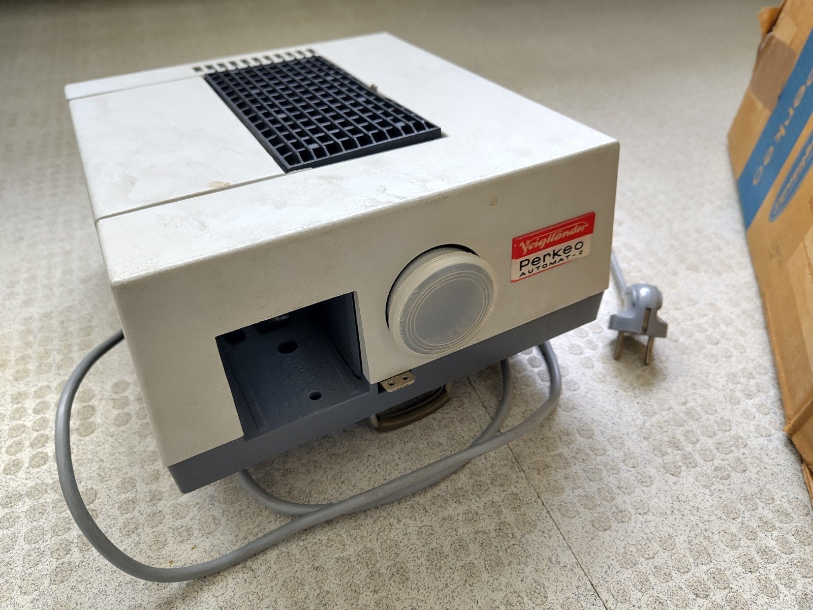 Diaprojector Voigtländer., Ophalen, Gebruikt