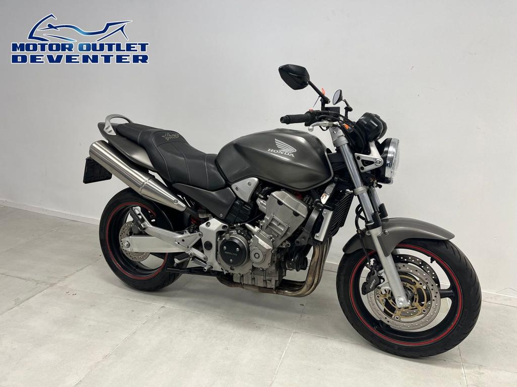 Mooie HONDA CB 900f Hornet (bj 2002), Motoren, Motoren | Honda, HONDA, 4 cilinders, Motorrijbewijs A, Bedrijf