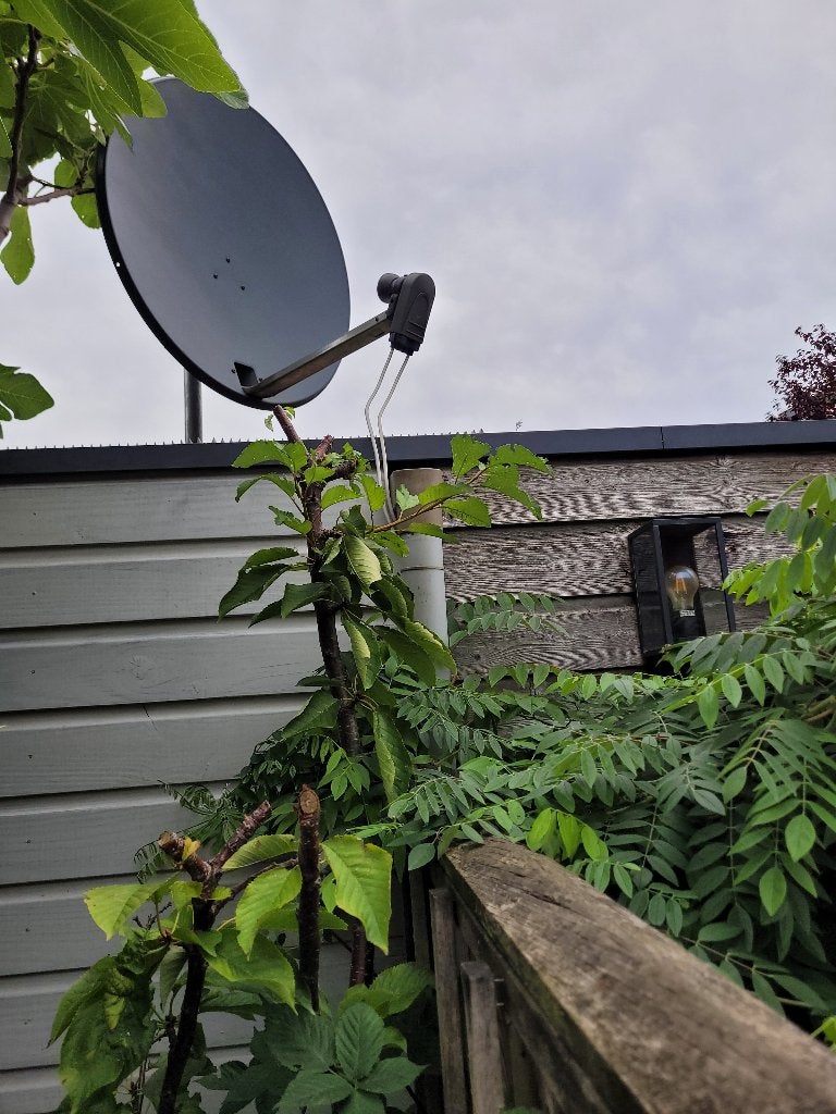 Antenne schotel, Ophalen of Verzenden, Gebruikt, Overige merken