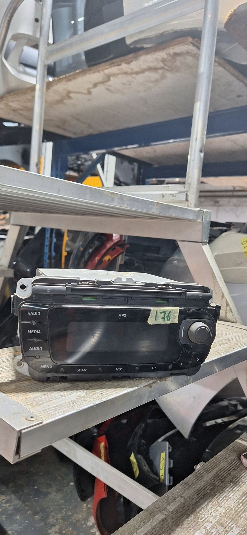 SEAT IBIZA 6J 1.4 Style RADIO, Gebruikt, -, -, Ophalen of Verzenden