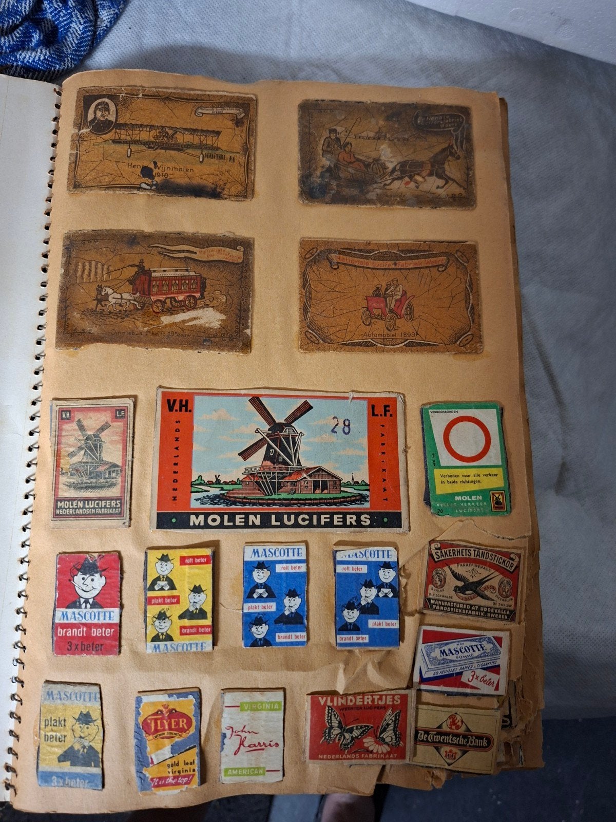 Vintage luciferdoosjes verzameling in album, Ophalen of Verzenden, Gebruikt