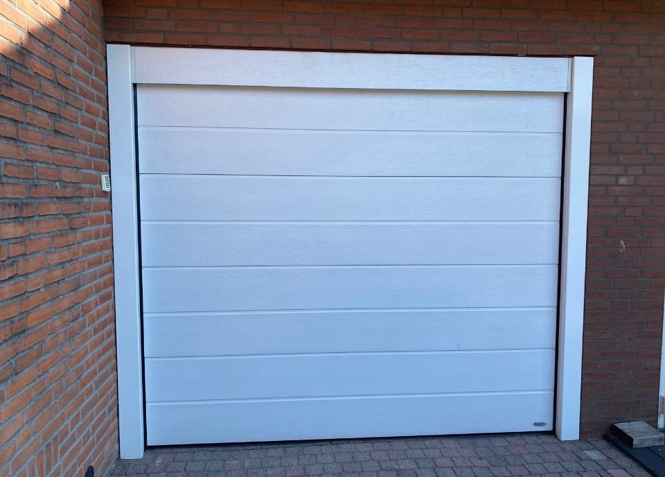 Gebruikte Novoferm Garagedeur 2395x2150 cm, Ophalen, Kunststof, Gebruikt, 215 cm of meer