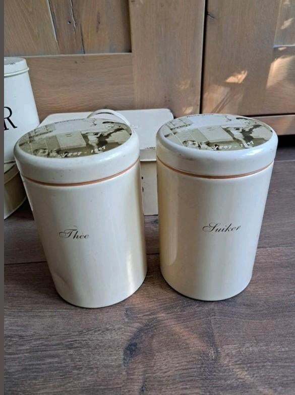 2 vintage Brabantia blikken 100 jaar Bruinzeel keukens, Ophalen of Verzenden, Gebruikt, Overige