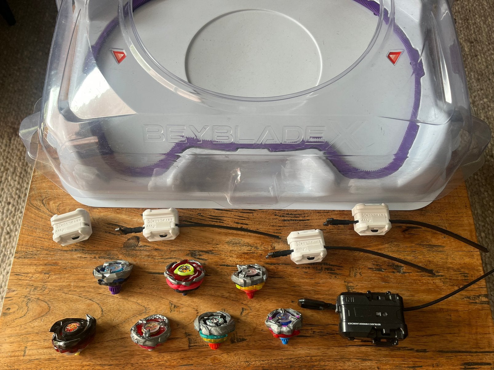 Beyblade X Arena met 7 beyblades en launchers, Ophalen, Zo goed als nieuw