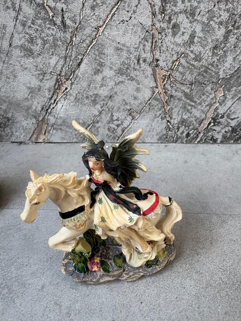Fantasy beeldje: Elf op een eenhoorn, Ophalen, Zo goed als nieuw, Fantasy