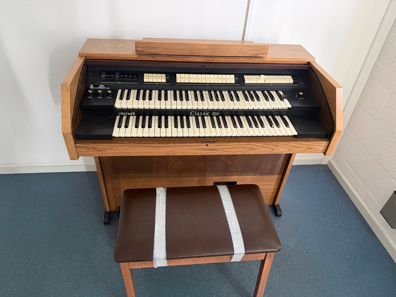 Viscount Classic 350 Elektronisch Orgel met 2 klavieren, Ophalen of Verzenden, Gebruikt, 2 klavieren, Orgel