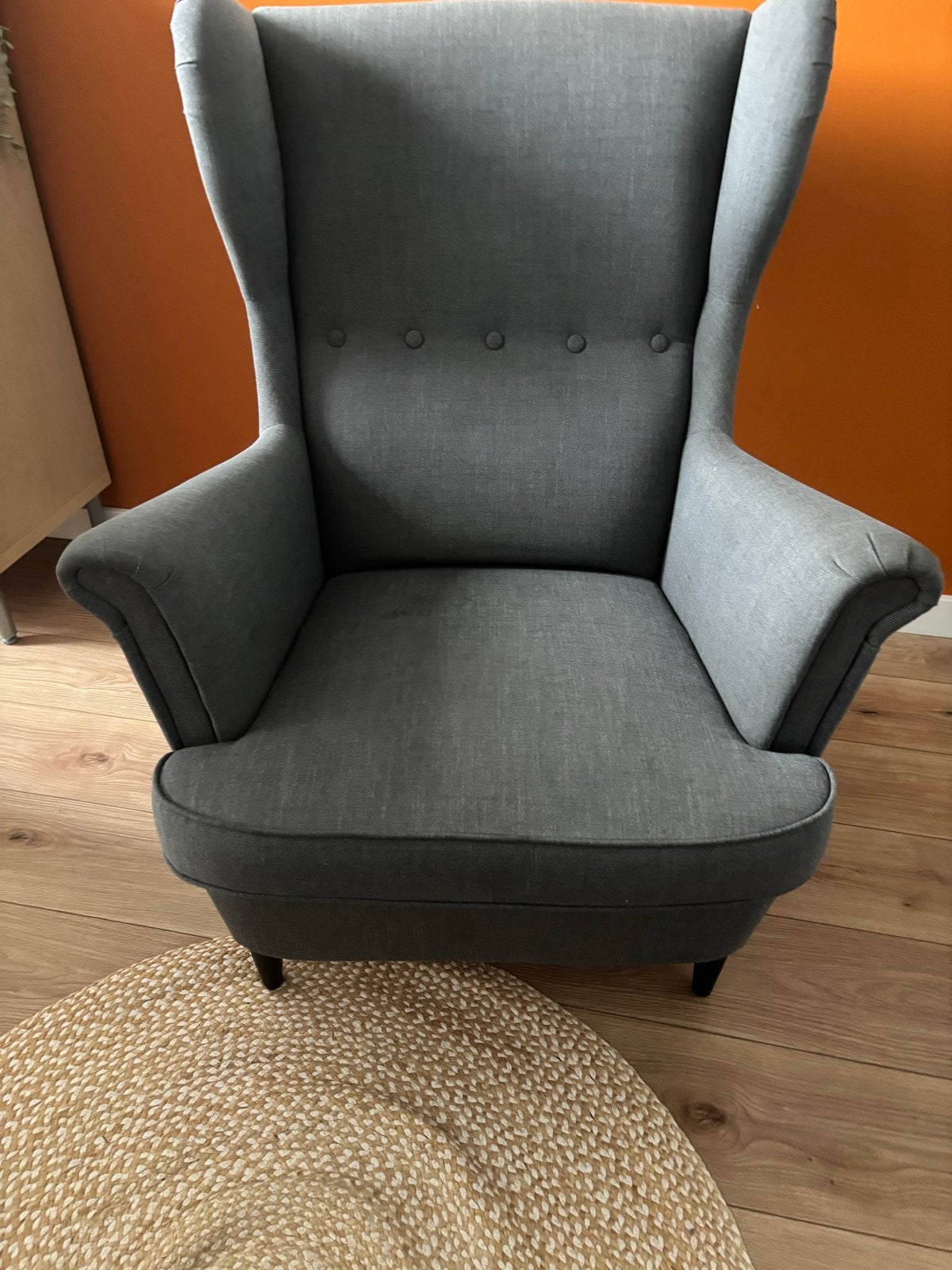 Ikea strandmon - Grijze fauteuil met voetenbank, Huis en Inrichting, Ophalen, Gebruikt, Stof, 75 tot 100 cm