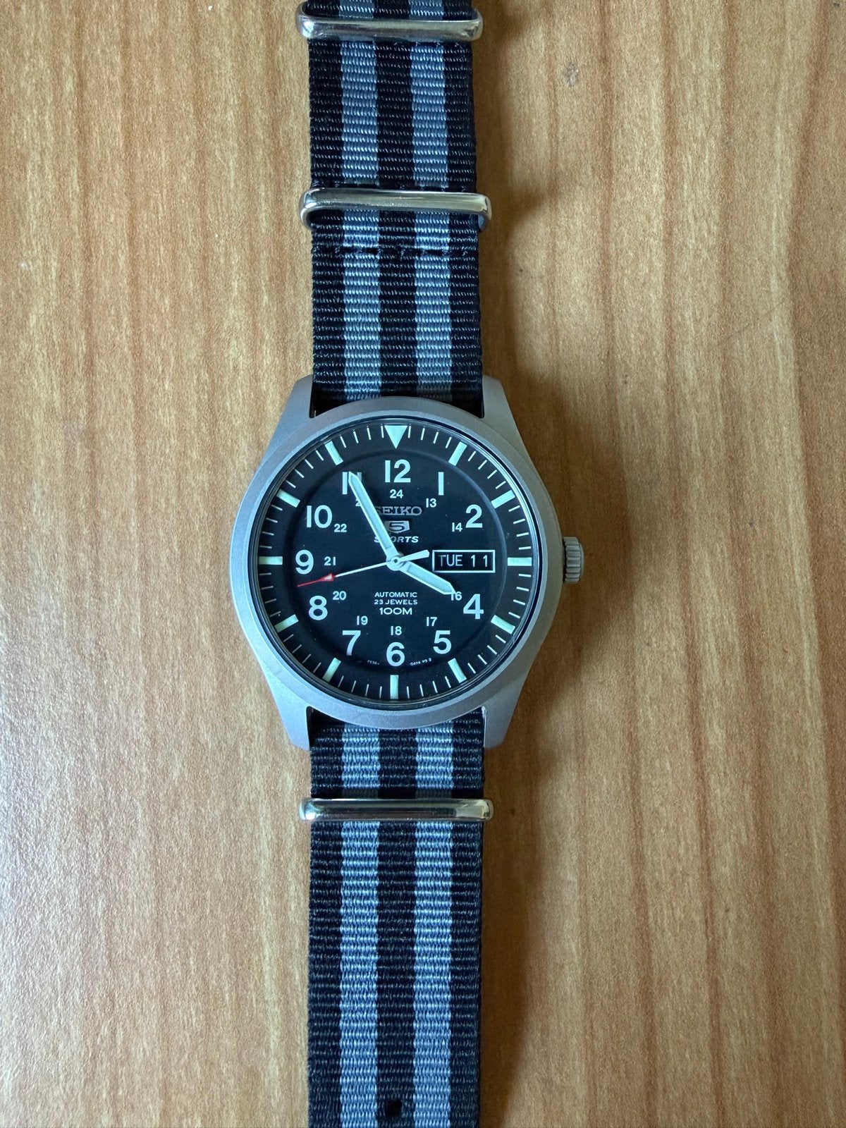 Seiko 5 Sports SNZG15, Seiko, Staal, Polshorloge, Overige materialen