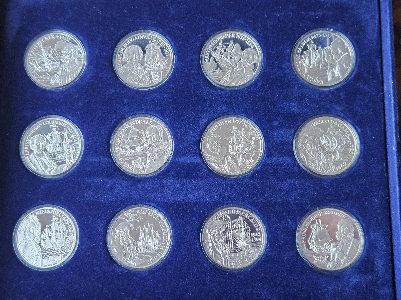 24 Zilveren penningen. Europese Zeehelden., Ophalen of Verzenden, Zilver, Nederland