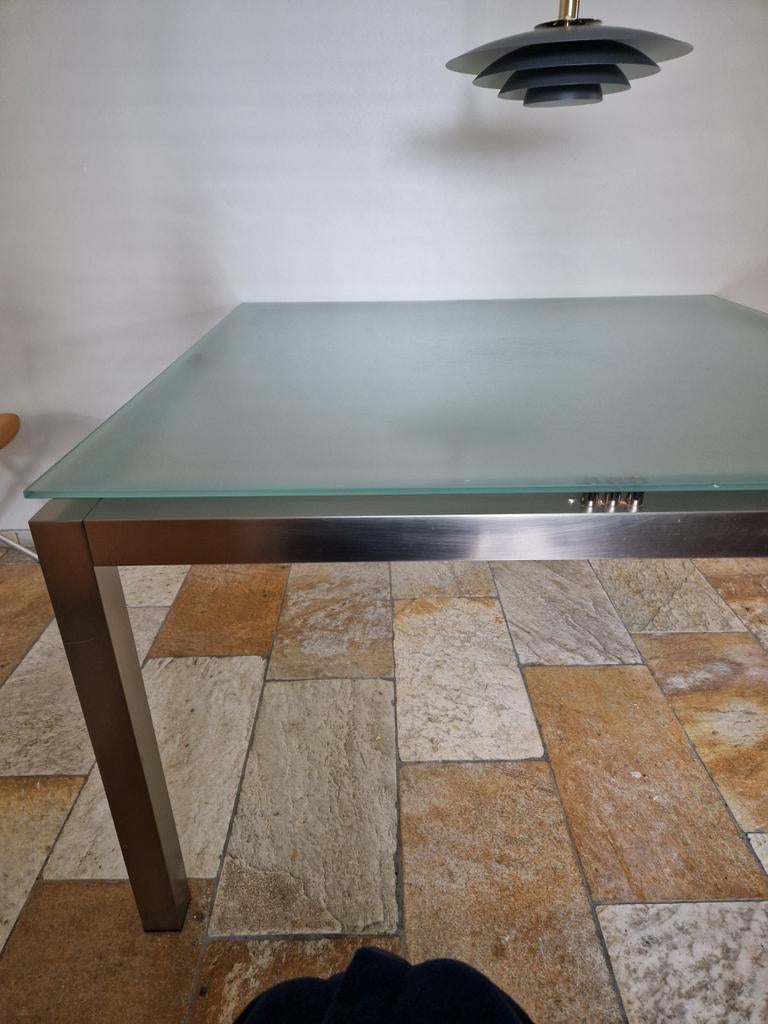 Gratis. Eettafel ,vierkant, gelaagd glazen blad., Ophalen, Gebruikt, Vierkant, Glas